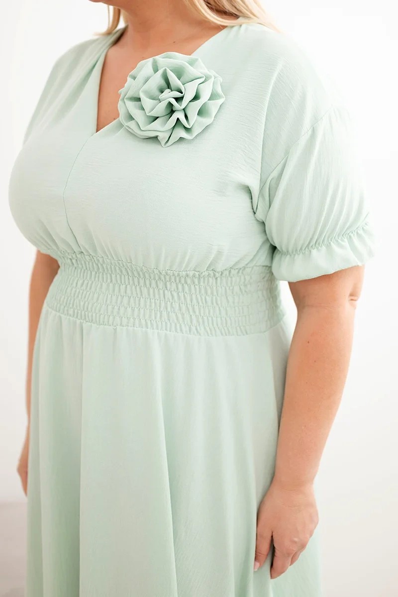 eng_pl_Womens-plus-size-dress-with-a-V-neck-and-ruched-waist-mint-40004_3